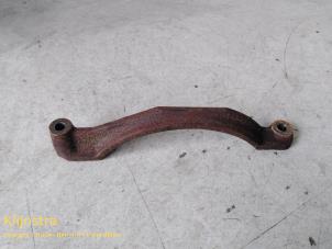 Used Exhaust bracket Peugeot 3008 Price on request offered by Fa. Klijnstra & Zn. VOF
