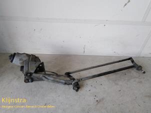 Used Wiper motor + mechanism Renault Megane Coupé (DA) Price on request offered by Fa. Klijnstra & Zn. VOF