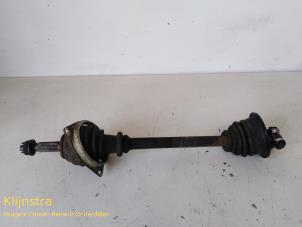 Used Front drive shaft, left Renault Twingo (C06) 1.2 Price on request offered by Fa. Klijnstra & Zn. VOF