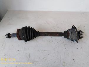 Used Front drive shaft, left Renault Espace (JE) 2.2 dCi 130 16V Price on request offered by Fa. Klijnstra & Zn. VOF