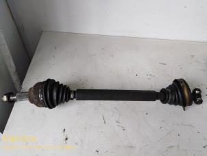 Used Front drive shaft, left Renault Laguna I (B56) 2.0 Price on request offered by Fa. Klijnstra & Zn. VOF