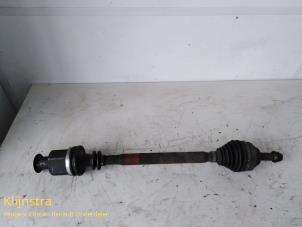Used Front drive shaft, right Renault Laguna I Grandtour (K56) 1.9 dTi Price on request offered by Fa. Klijnstra & Zn. VOF