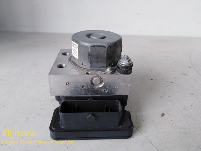 Gebrauchte ABS Pumpe Peugeot 308 (L3/L8/LB/LH/LP) Preis auf Anfrage angeboten von Fa. Klijnstra & Zn. VOF