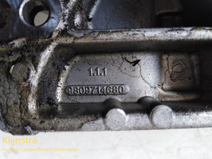 Wspornik pradnicy górny z Peugeot 308 (L3/L8/LB/LH/LP)  2015