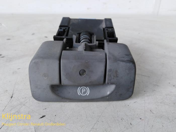 Gebrauchte Handbremse Schalter Renault Megane Scenic Preis € 39,99 Margenregelung angeboten von Fa. Klijnstra & Zn. VOF