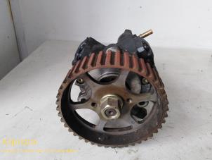 Used Mechanical fuel pump Peugeot 307 (3A/C/D) 2.0 HDi 90 Price on request offered by Fa. Klijnstra & Zn. VOF