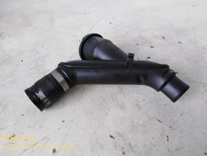 Used Oil fill pipe Peugeot 307 (3A/C/D) 2.0 HDi 90 Price on request offered by Fa. Klijnstra & Zn. VOF