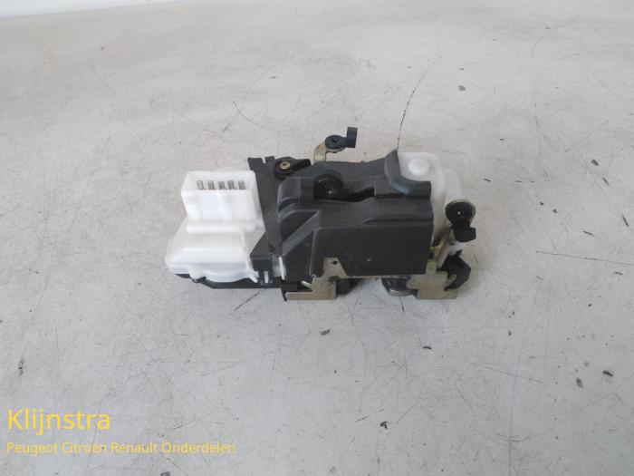 Serrure De Coffre Avant Gauche Pour Peugeot 406 - Version 1 - Réf. REP406FL - Neuf