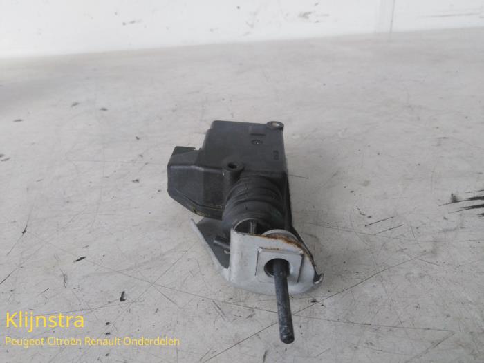 Tailgate motor from a Peugeot 407 2006
