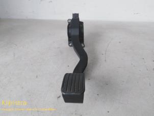 Used Accelerator pedal Peugeot 307 SW (3H) 2.0 16V Price on request offered by Fa. Klijnstra & Zn. VOF