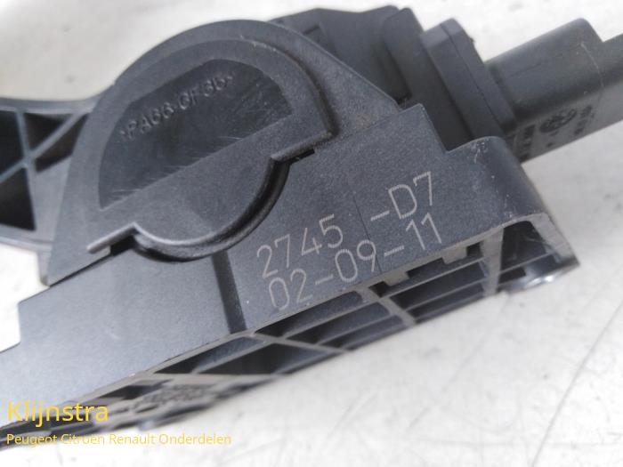 Accelerator pedal Peugeot 307 SW 2.0 HDi 110 FAP 1601K7