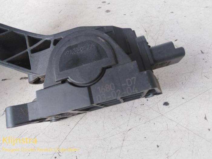 Accelerator pedal Peugeot 307 Break 1.4 HDi 1601K7