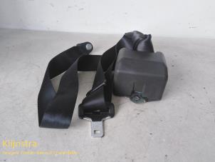 Used Rear seatbelt, right Peugeot 308 (4A/C) 1.6 VTI 16V Price on request offered by Fa. Klijnstra & Zn. VOF