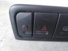 Commutateur éclairage d'urgence d'un Peugeot 406 (8B) 2.0 S,SL,ST,STX 16V 1995