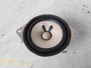 Gebrauchte Lautsprecher Peugeot 107 1.0 12V Preis auf Anfrage angeboten von Fa. Klijnstra & Zn. VOF