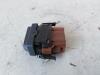 Rear window heating switch from a Renault Clio II (BB/CB) 2.0 16V Sport 2002
