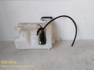 Used Front windscreen washer reservoir Renault Twingo (C06) 1.2 SPi Phase I Price on request offered by Fa. Klijnstra & Zn. VOF