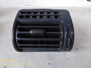 Used Dashboard vent Peugeot Expert (224) 1.9D Price on request offered by Fa. Klijnstra & Zn. VOF