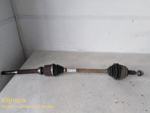 Used Front drive shaft, right Peugeot 308 (L3/L8/LB/LH/LP) Price on request offered by Fa. Klijnstra & Zn. VOF