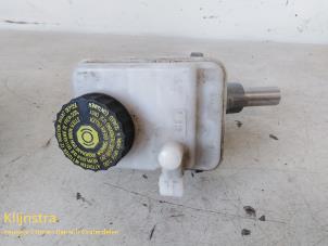 Used Master cylinder Peugeot 107 Price on request offered by Fa. Klijnstra & Zn. VOF