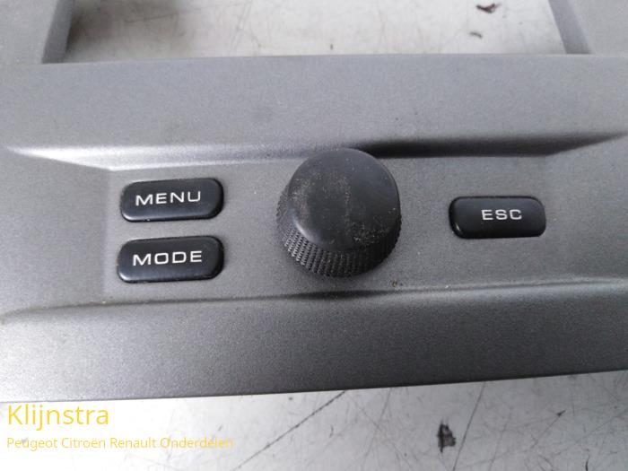 On-board computer controller from a Peugeot 407 SW (6E) 2.0 HDiF 16V 2005