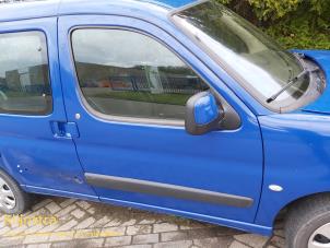 Used Door 2-door, right Peugeot Partner Combispace 1.6 16V Price € 99,00 Margin scheme offered by Fa. Klijnstra & Zn. VOF