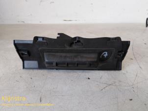 Used Tailgate handle Peugeot 206 (2A/C/H/J/S) 1.4 HDi Price on request offered by Fa. Klijnstra & Zn. VOF