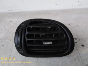 Used Dashboard vent Peugeot 206 (2A/C/H/J/S) 2.0 GT,GTI 16V Price on request offered by Fa. Klijnstra & Zn. VOF