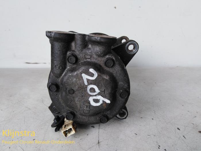 Air conditioning pump from a Peugeot 206 (2A/C/H/J/S) 1.6 16V 2001