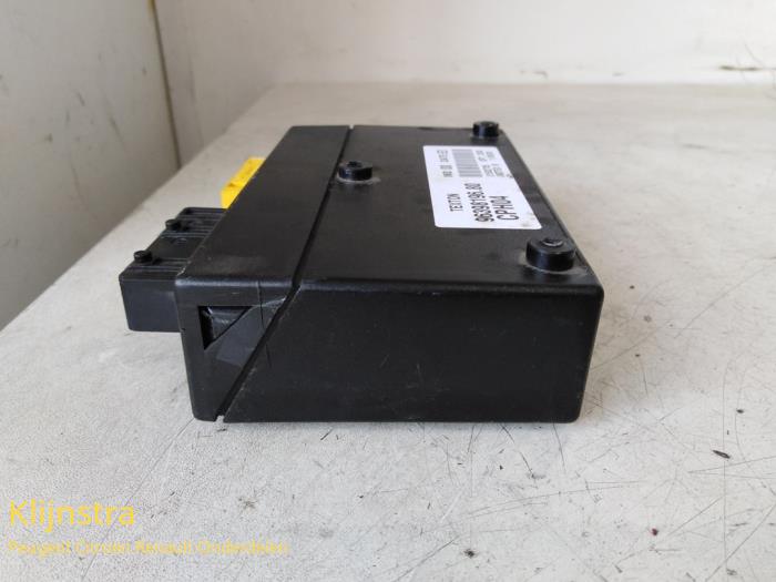 Komfort-Modul van een Peugeot 306 (7B) 1.4 SL,SR 2000