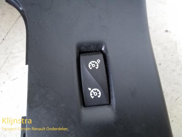 Renault Megane Relais cruise control stock ProxyParts.fr