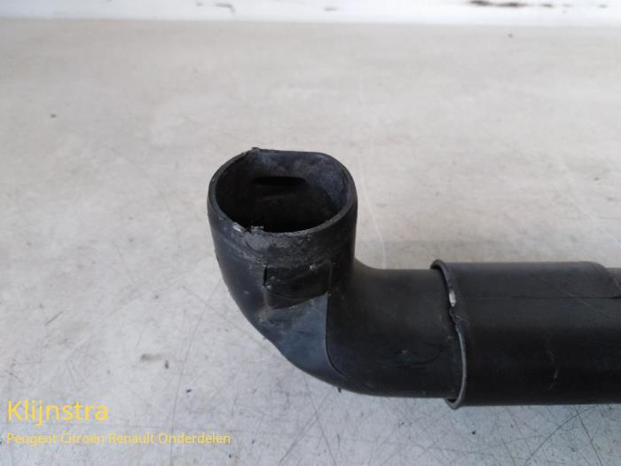Air intake hose from a Peugeot 206 (2A/C/H/J/S) 2.0 GT 16V 2000