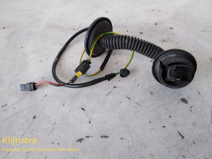 Gebrauchte Kabelbaum Peugeot 206 (2A/C/H/J/S) 1.6 XS,XT Preis auf Anfrage angeboten von Fa. Klijnstra & Zn. VOF