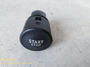 Gebrauchte Start/Stopp Schalter Renault Megane Break Preis auf Anfrage angeboten von Fa. Klijnstra & Zn. VOF
