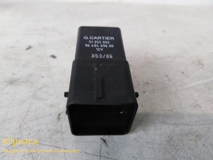 Glow plug relay Citroen C4 Coupé 1.6 HDi 16V 92 - 598140