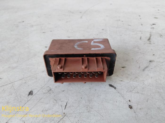 Fuel pump relay Citroen Xsara Break 1.8i 16V Exclusive - 240109 BITRON