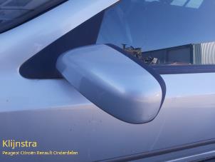 Gebrauchte Außenspiegel links Renault Laguna II Grandtour (KG) 1.8 16V Preis € 35,00 Margenregelung angeboten von Fa. Klijnstra & Zn. VOF