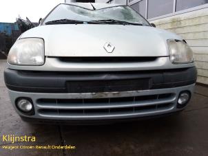 Used Front bumper Renault Clio II (BB/CB) 1.4 Price on request offered by Fa. Klijnstra & Zn. VOF