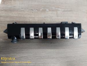 Used Navigation control panel Peugeot 508 (F3/FB/FH/FP) Price on request offered by Fa. Klijnstra & Zn. VOF