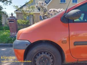 Used Front wing, left Renault Twingo (C06) 1.2 Price on request offered by Fa. Klijnstra & Zn. VOF