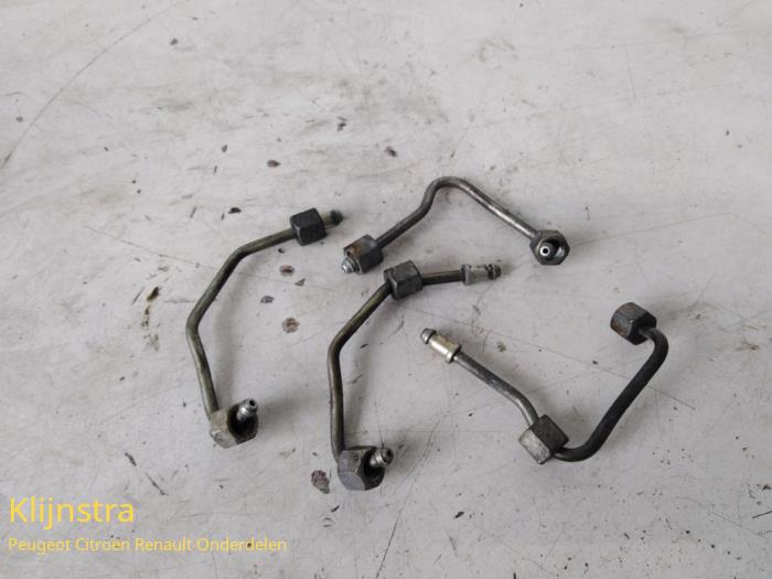 Gebrauchte Kraftstoffleitung Peugeot 307 (3A/C/D) 2.0 HDi 90 Preis auf Anfrage angeboten von Fa. Klijnstra & Zn. VOF