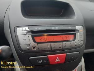 Używane Radio Peugeot 107 1.0 12V Cena na żądanie oferowane przez Fa. Klijnstra & Zn. VOF