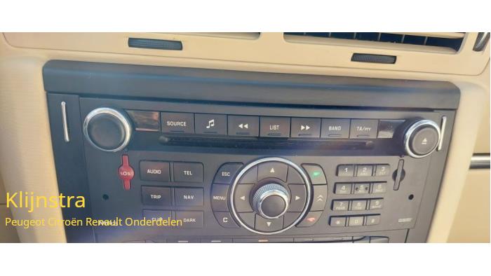 Używane Radio Citroen C6 (TD) 2.7 HDiF V6 24V Cena na żądanie oferowane przez Fa. Klijnstra & Zn. VOF