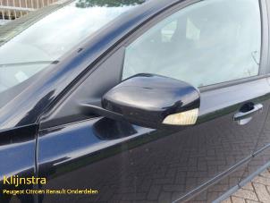 Used Wing mirror, left Volvo V50 (MW) 1.8 16V Price on request offered by Fa. Klijnstra & Zn. VOF