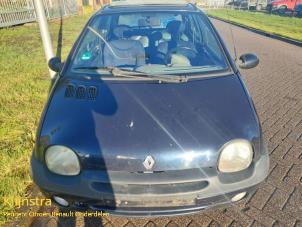 Used Bonnet Renault Twingo (C06) 1.2 16V Price € 99,00 Margin scheme offered by Fa. Klijnstra & Zn. VOF