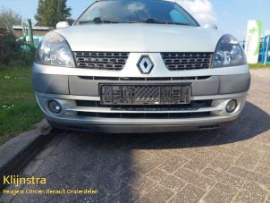 Używane Zderzak przedni Renault Clio II (BB/CB) 1.2 16V Cena na żądanie oferowane przez Fa. Klijnstra & Zn. VOF