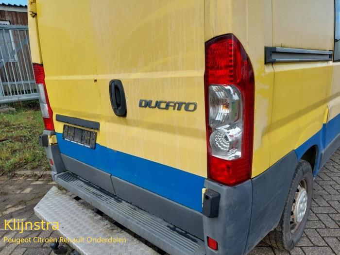 Fiat Ducato Hecktür Bus-Lieferwagen