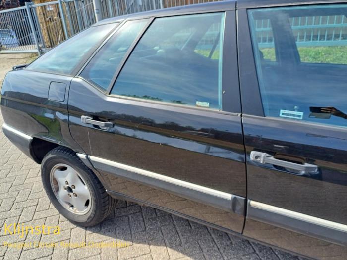 Drzwi prawe tylne wersja 4-drzwiowa z Citroën XM (Y4) 2.0 Turbo 1996
