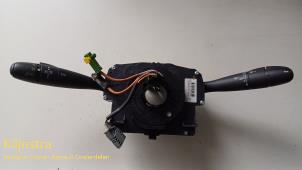 Used Steering column stalk Peugeot 407 Price on request offered by Fa. Klijnstra & Zn. VOF