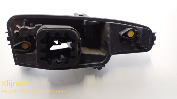 Circuito impreso de luz trasera izquierda de un Peugeot 308 SW (4E/H) 1.6 VTI 16V 2011